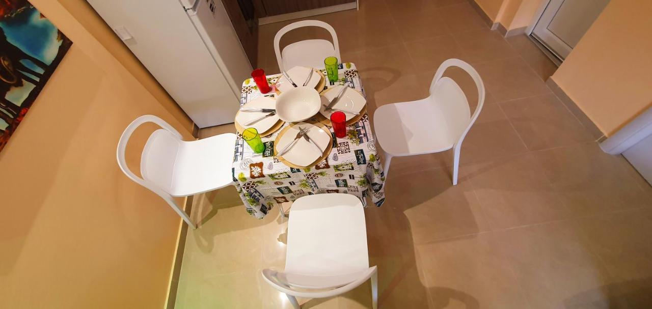 Apollo 1 - Luxury Apartment Katerini Bagian luar foto